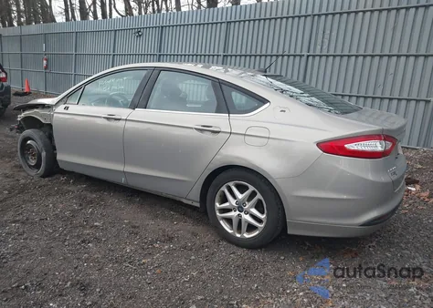 2015 Ford Fusion Se z USA, uszkodzony, nr VIN 3FA6P0H7XFR228738
